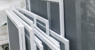 Москитные сетки на пластиковые окна Канаш купить по цене от 946 руб.